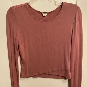 Pink long sleeve crop top